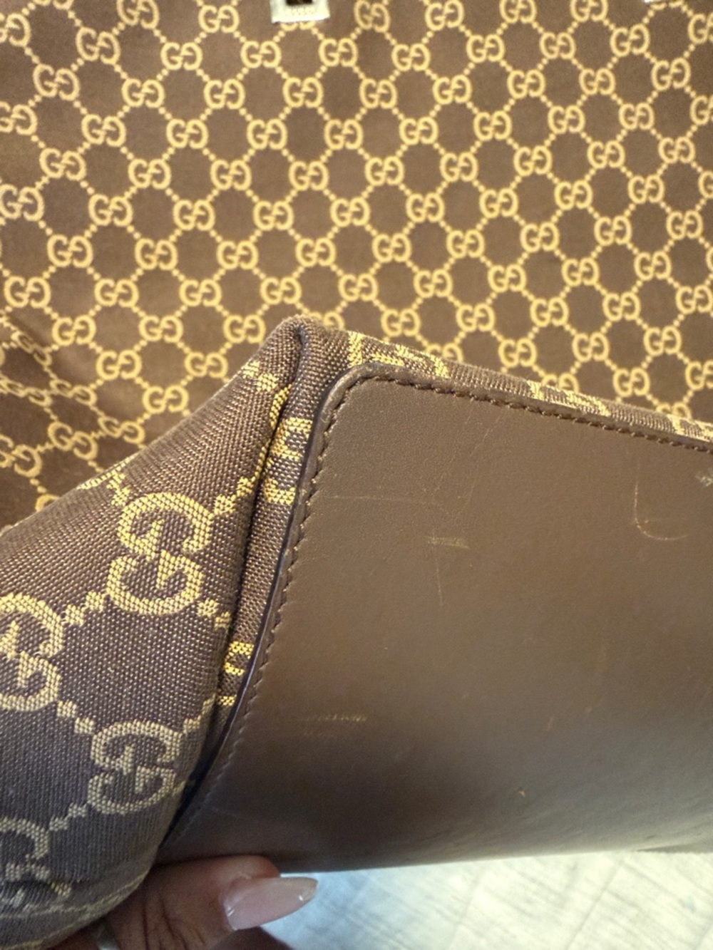 Gucci Brown GG Supreme Canvas Tote with Dark Brown Leather Handles - Picture 5 of 14